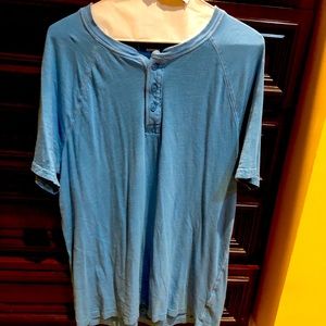 Men's light blue t-shirt